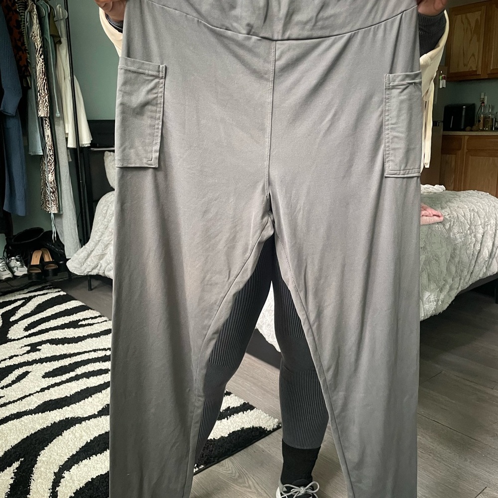 Gray High-Waisted Pants